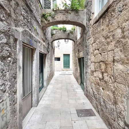 Toma * Omiš